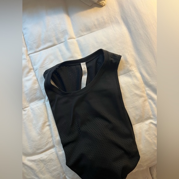 Lululemon top - Picture 3 of 3